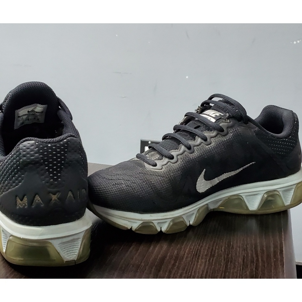 Nike Women's Air Max Tailwind 7 Running Shoe